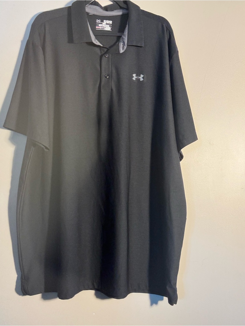 Under Armour Men’s black with grey accents performance Polo Shirt